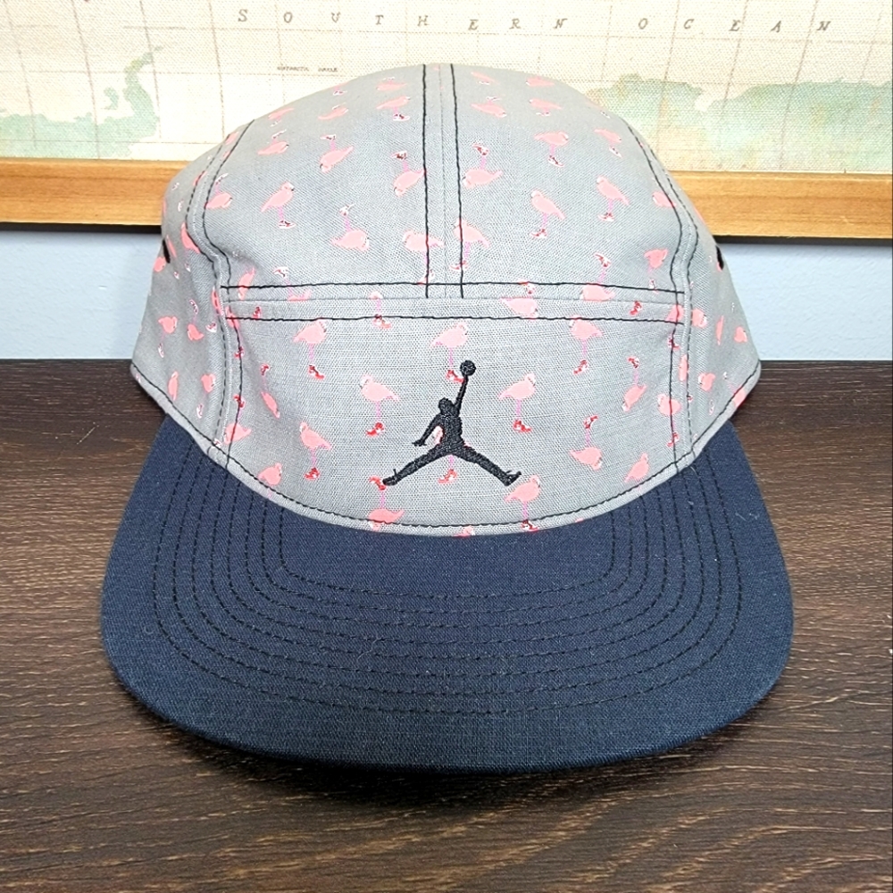 BRAND NEW RARE* NIKE Air Jordan CHICAGO 1 Retro One FLAMINGO AW84 Lost Found Hat